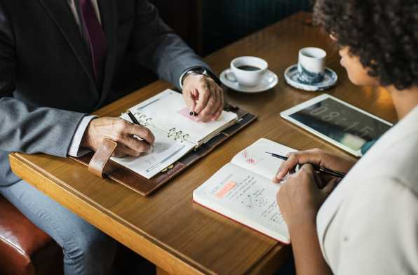 小企业逆袭与餐饮老板的警示：陕西进销存软件对比与实战案例深度解读